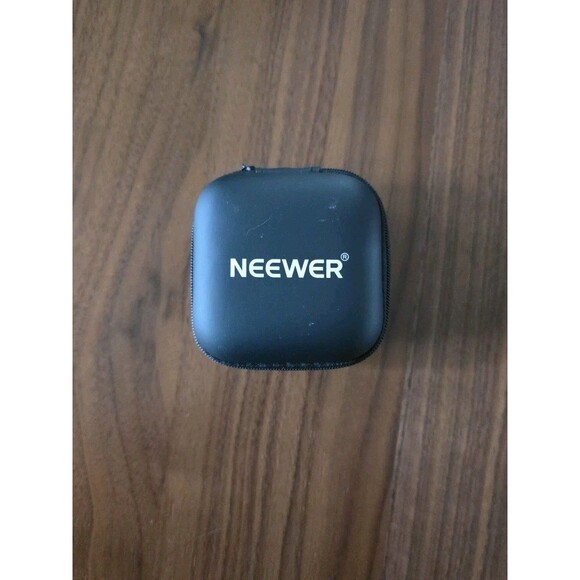 Neewer LS-42: 18mm HD Wide Lens for Smartphone 17mm In Box w/ Manual - Picture 2 of 3